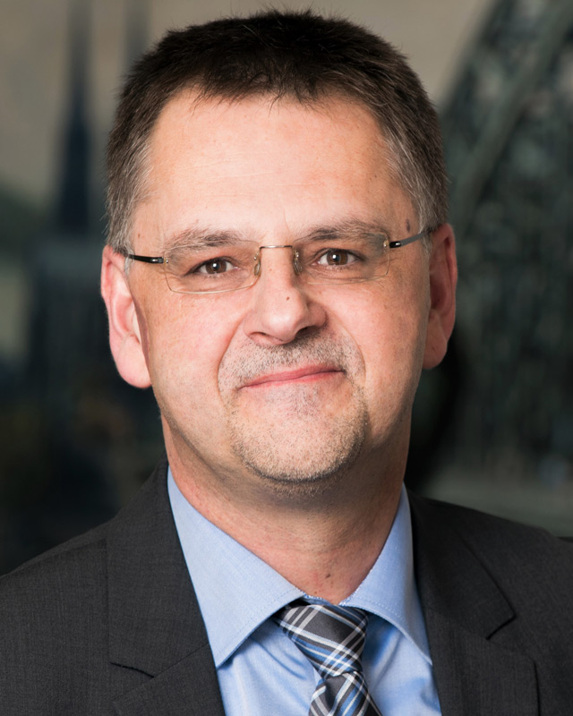 Stefan Gebauer (ö.v.u.v.)